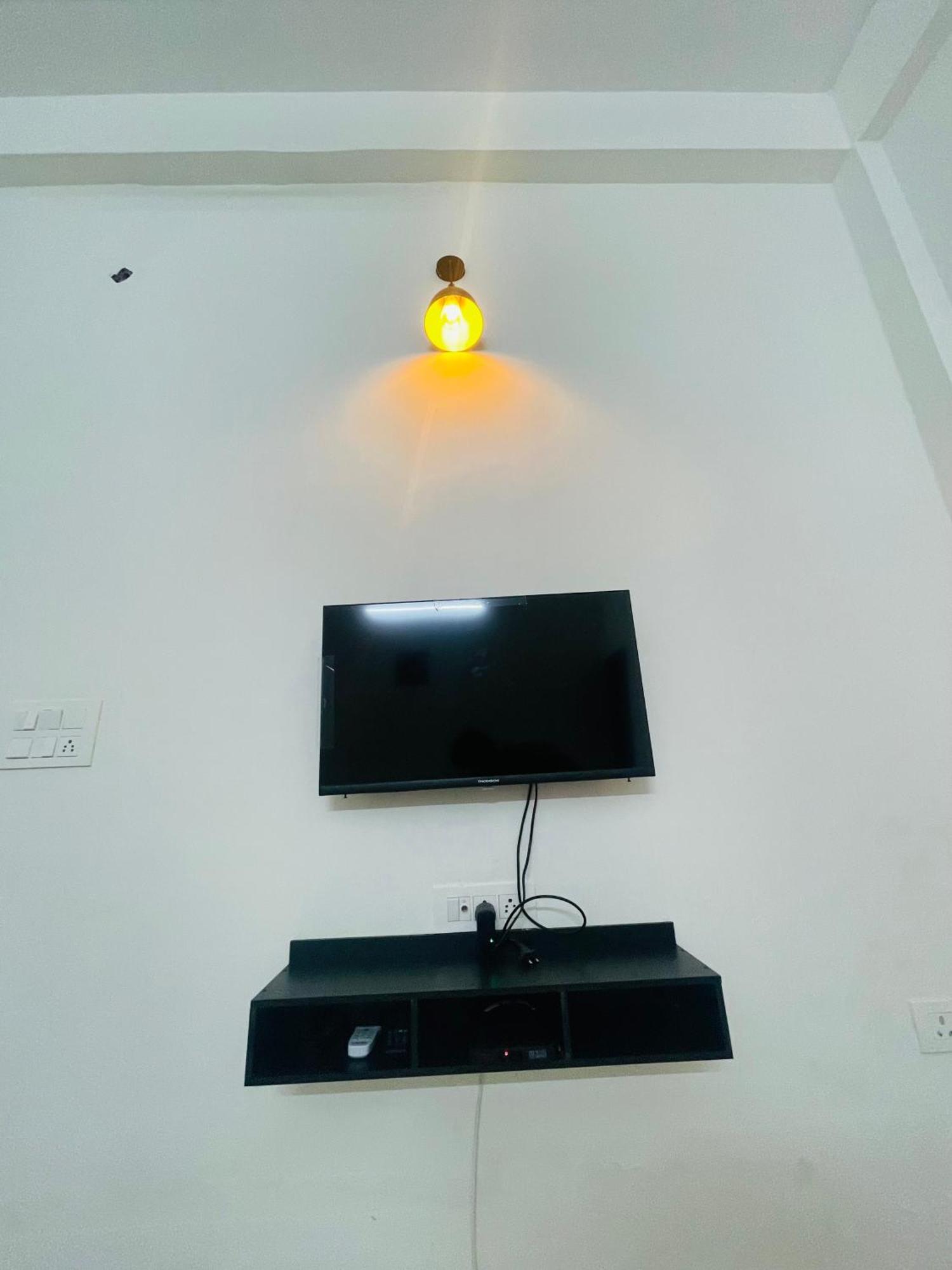 Atulyam Stays Sushant Golf City Lucknow Dış mekan fotoğraf